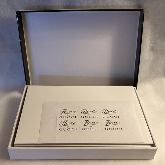 NWOT - Flora BY GUCCI Textured Boxed Stationery* - Picture 6 of 15